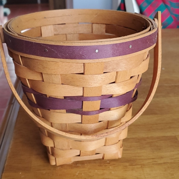 Longaberger 1994 May Series lilac basket - Picture 5 of 13